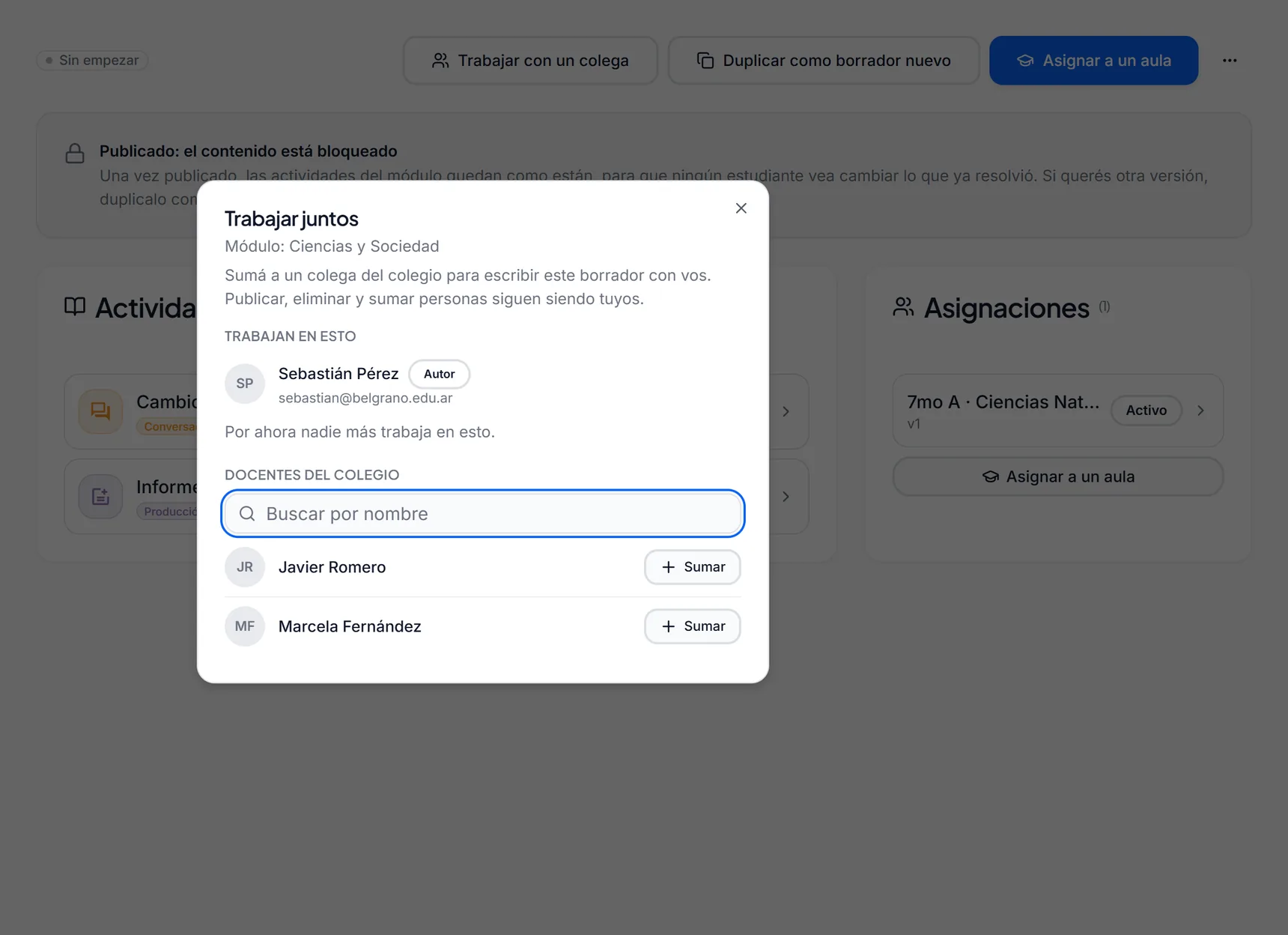 Diálogo para trabajar con un colega sobre un módulo, con los docentes del colegio listados para elegir